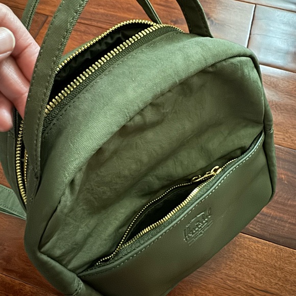 Herschel Orion mini backpack ivy green! New with tags! - Picture 5 of 6